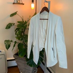 White BCBGENERATION blazer